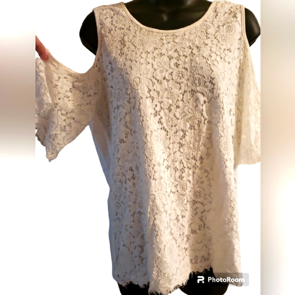 New White Market&Spruce Cold Shoulder Lace Blouse - Picture 2 of 6